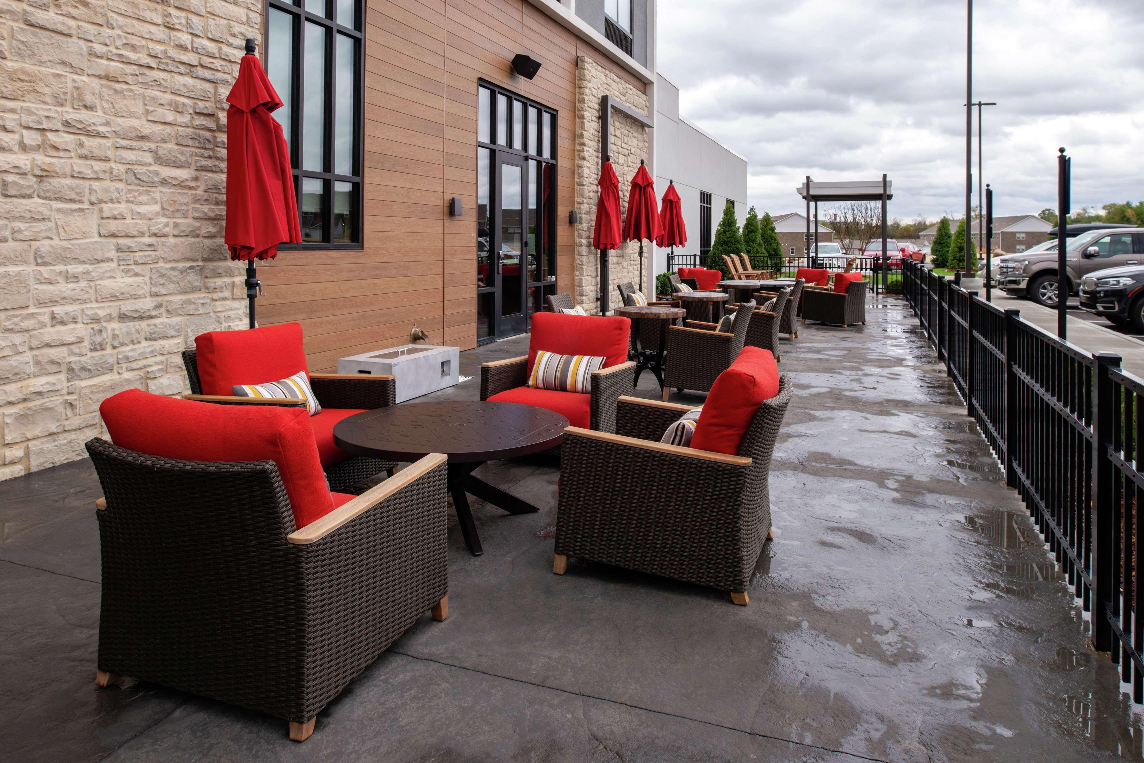 Hilton Garden Inn Ґаллатін Екстер'єр фото