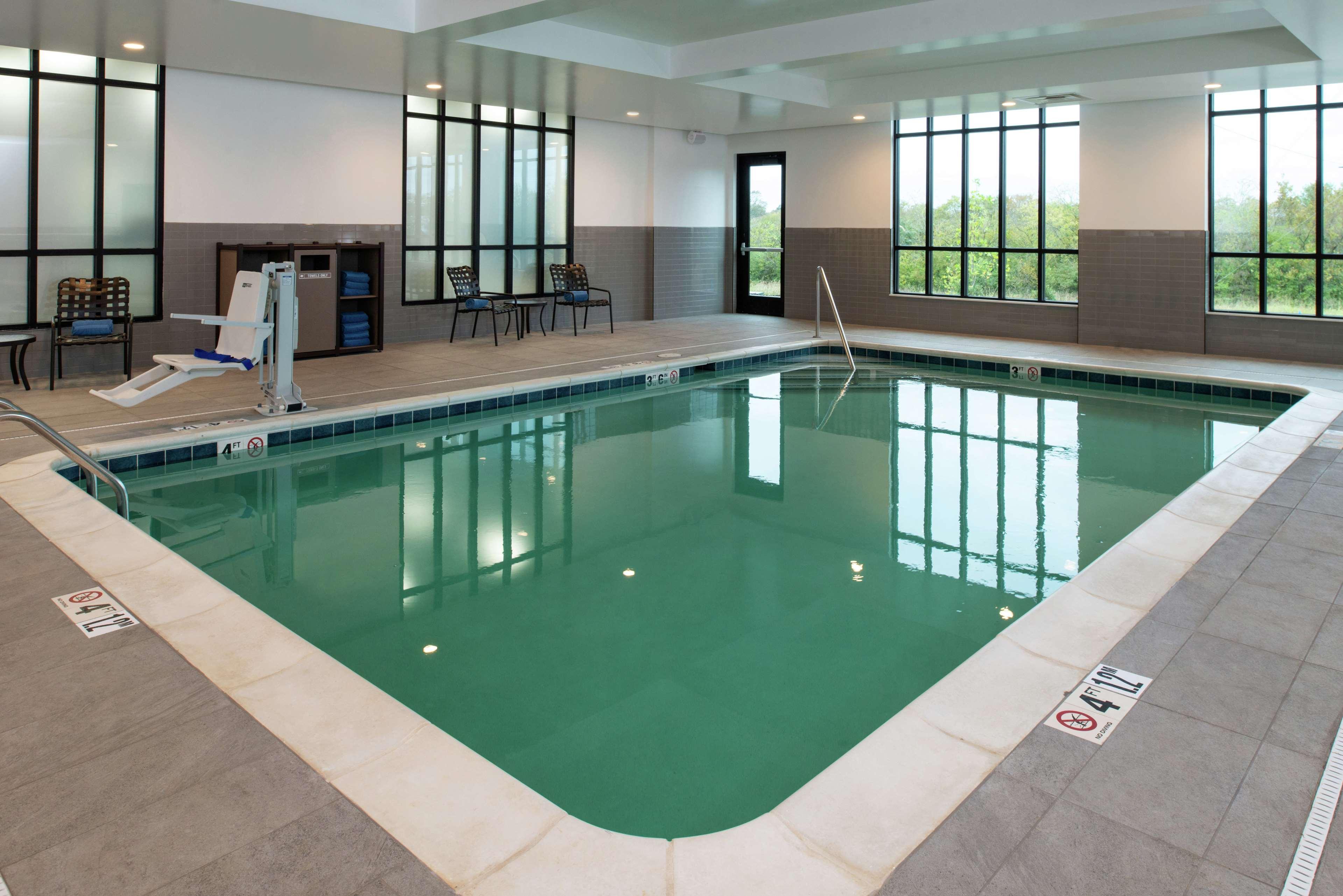 Hilton Garden Inn Ґаллатін Екстер'єр фото
