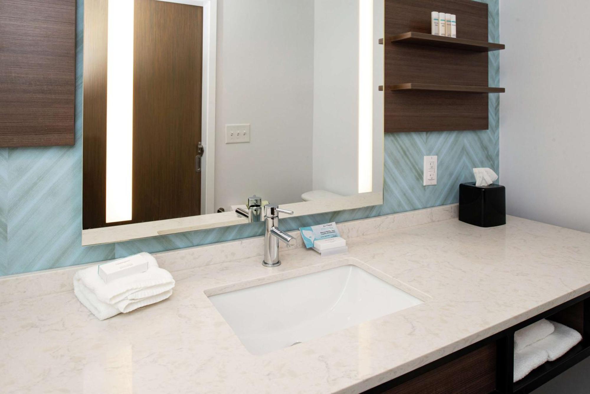 Hilton Garden Inn Ґаллатін Екстер'єр фото